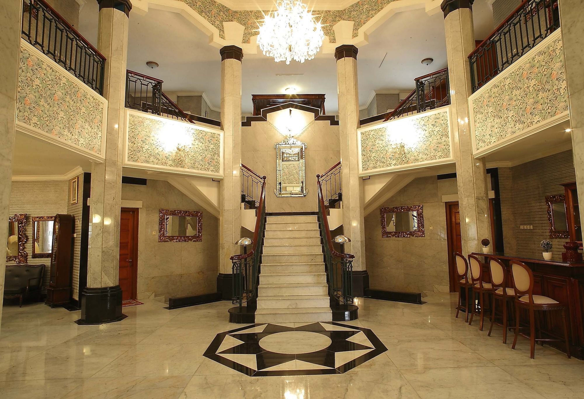 Arimbi Pejaten Suites Jacarta Exterior foto